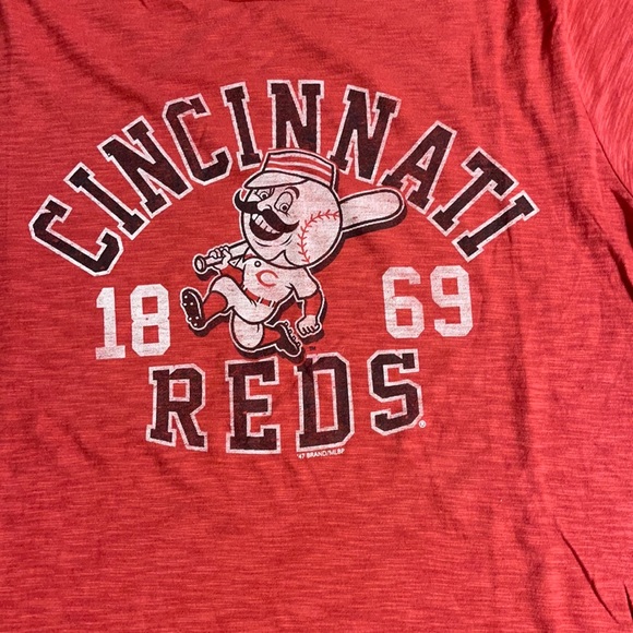 Cincinnati Reds tee shirt - Picture 1 of 3